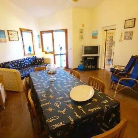 Pittulongu Chalet Sleeps 9 Alpesi faház Olbia