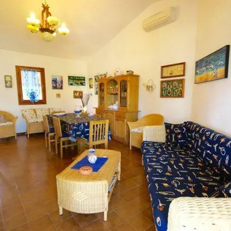 Pittulongu Chalet Sleeps 9